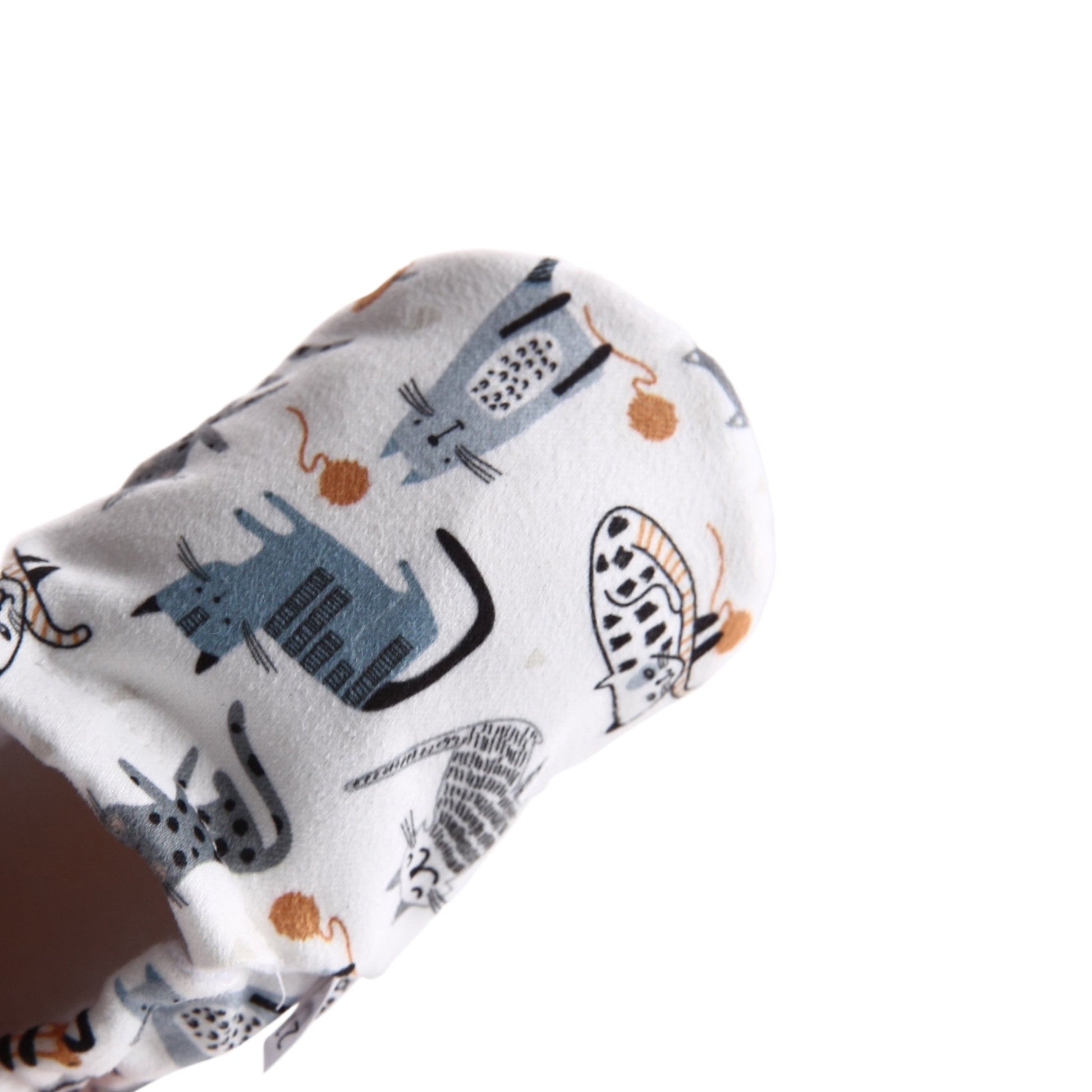 Cats Patterned Baby Booties