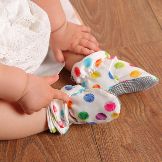 Organic Cotton Baby Booties, Non-Slip Sole, Cotton Newborn Booties Home Nursery Shoes, Colorful Dots